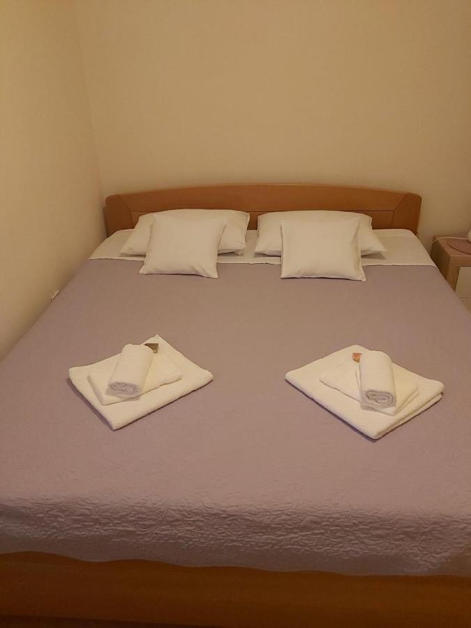 Apartman Rosa Apartment Скрадин Екстериор снимка